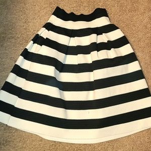 Black and white  Bodycon skirt. High waist for solid fit.